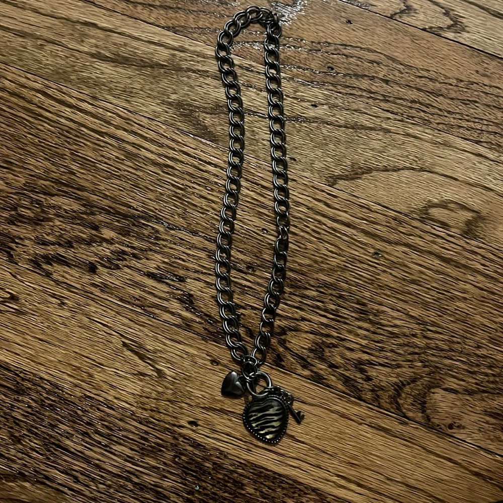 Chain Necklace with Heart Pendant